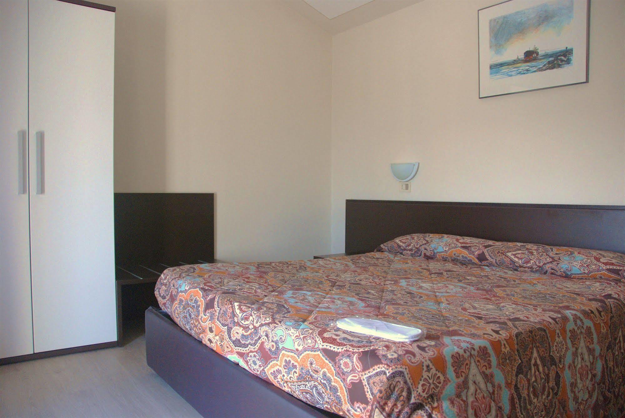 Hotel Olivi 살로 외부 사진