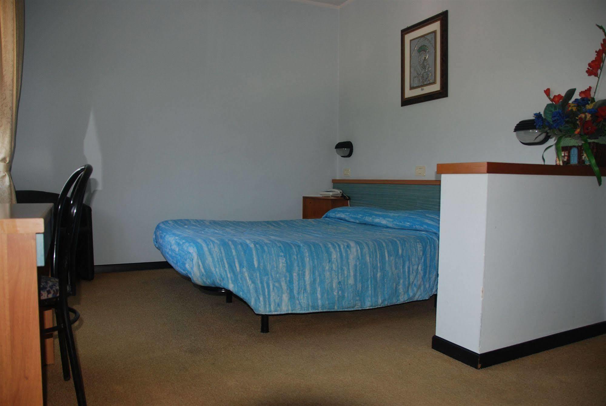 Hotel Olivi 살로 외부 사진